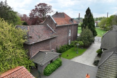 Banken-Immobilien.de - Freistehendes Einfamilienhaus mit Reitsportanlage - 4396m² Grundstück